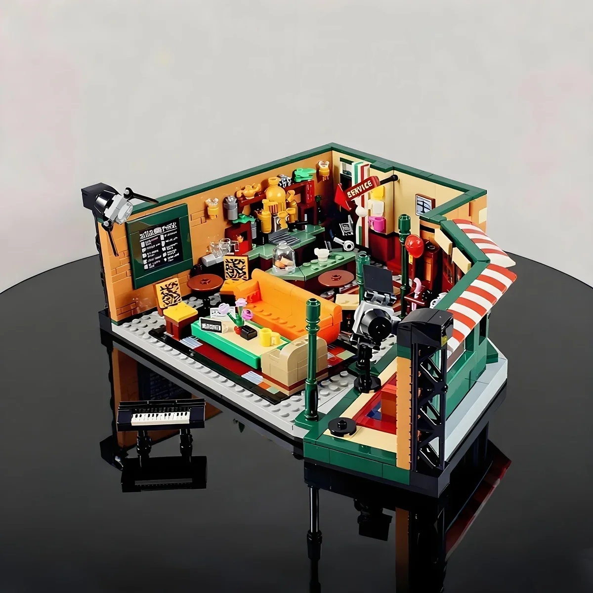 Lego Building Blocks - Arkadaşlar Evi Aile Klasik Şehir Merkezi